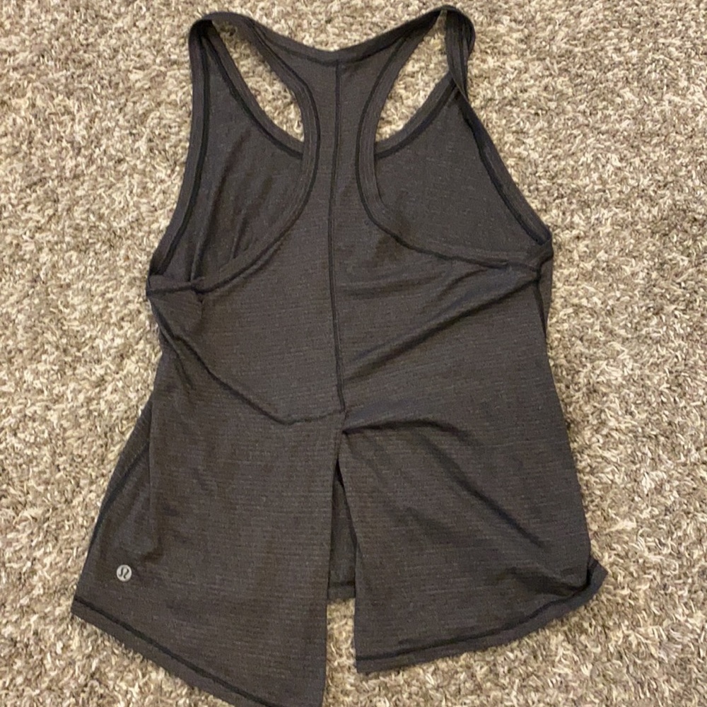 Lululemon tank